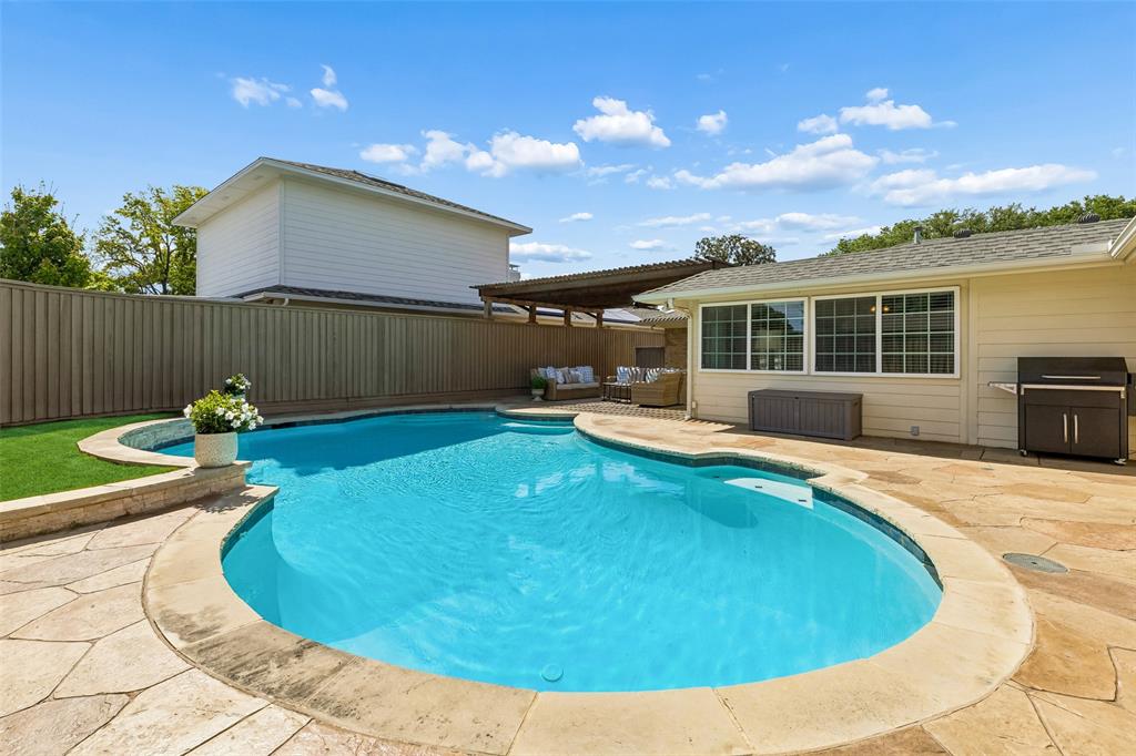 Prestonwood 03 - Residential