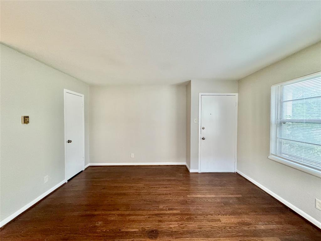 Munger Place 01 - Residential Lease