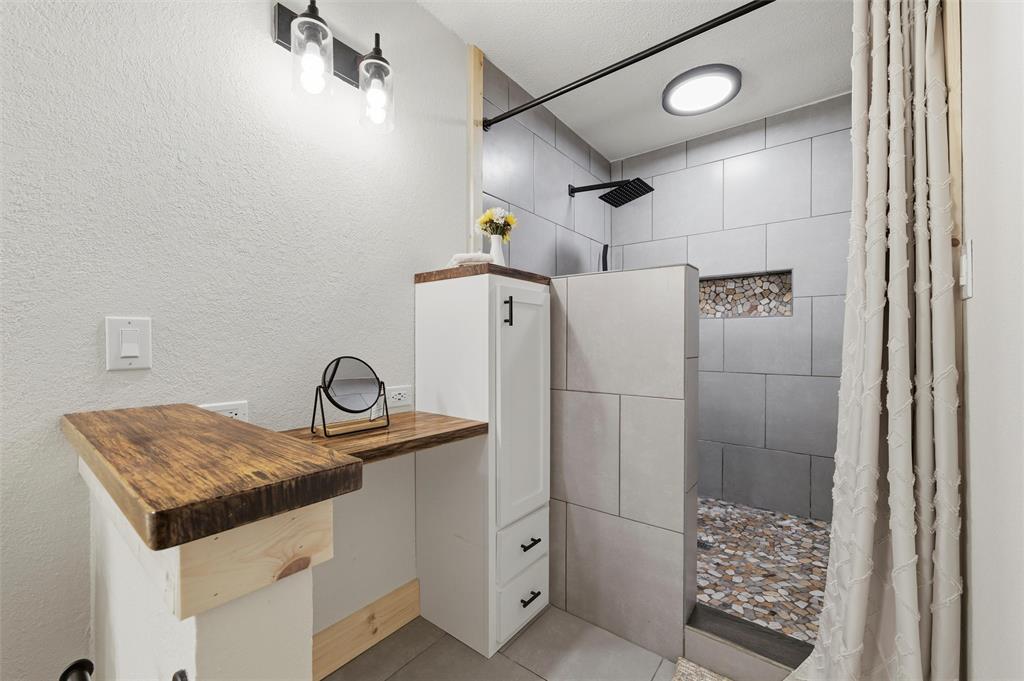 Dyer Nuner Surv Abst #643 - Residential