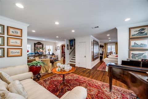 Tiny photo for 3105 Mockingbird Lane, Highland Park, TX 75205 (MLS # 21164060)