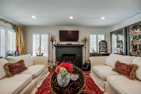 Tiny photo for 3105 Mockingbird Lane, Highland Park, TX 75205 (MLS # 21164060)