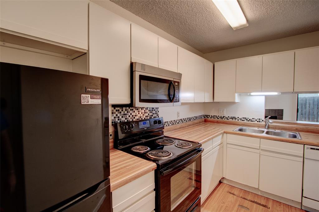 Mesquite Ridge Twnhs Add - Residential Lease