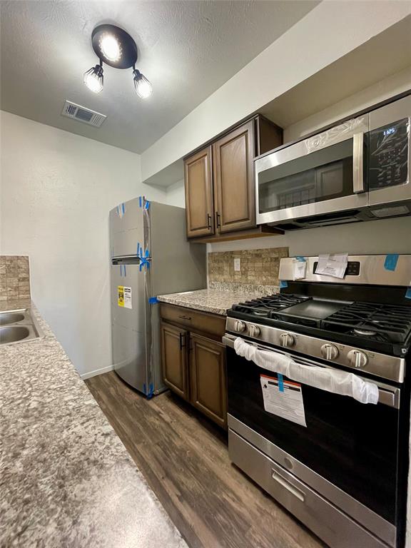 Spring Ave - Residential