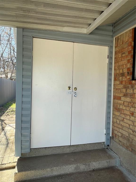 Spring Ave - Residential