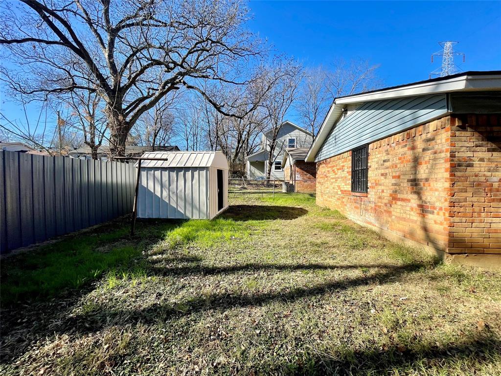 Spring Ave - Residential