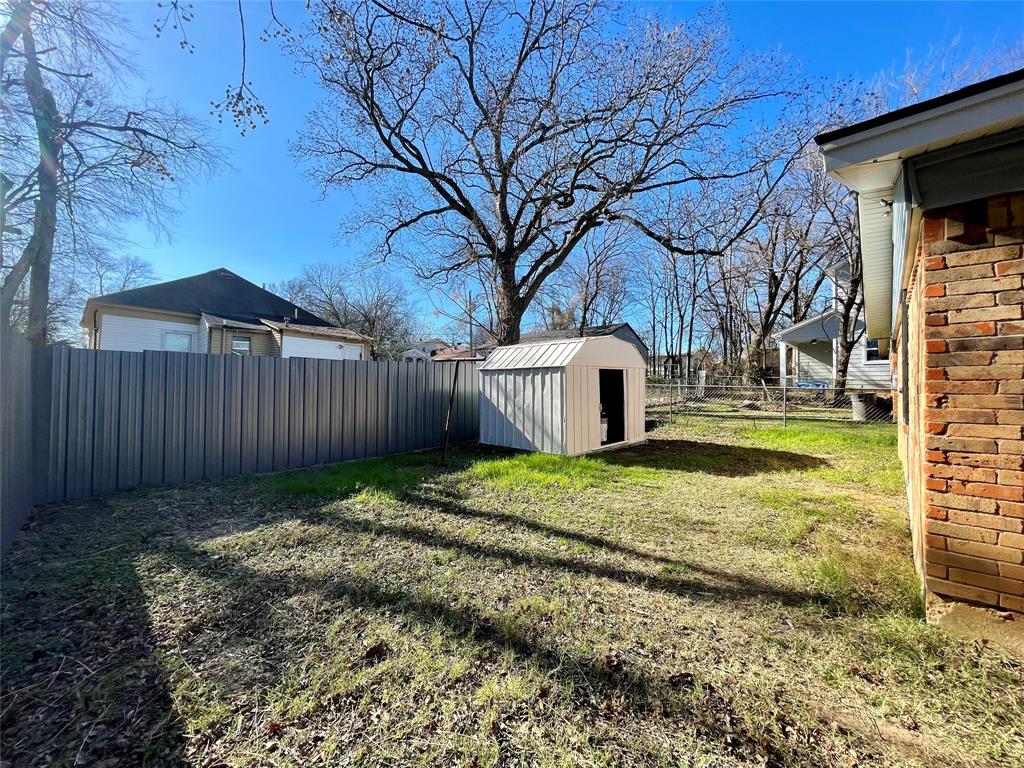 Spring Ave - Residential