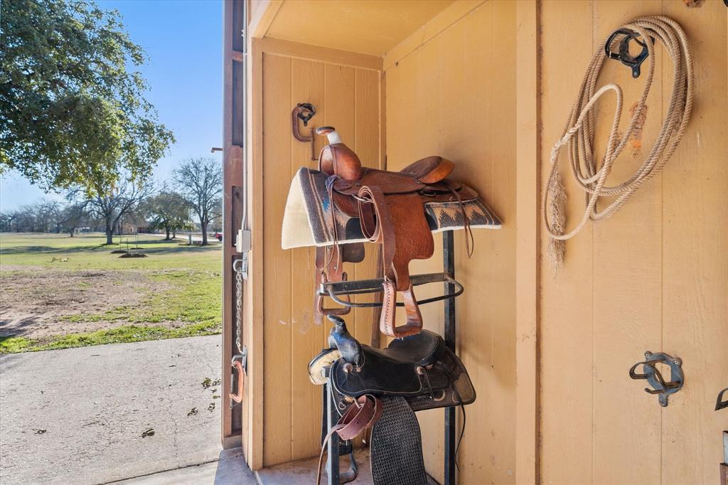 Abst 1091 TR 5A L N West - Residential