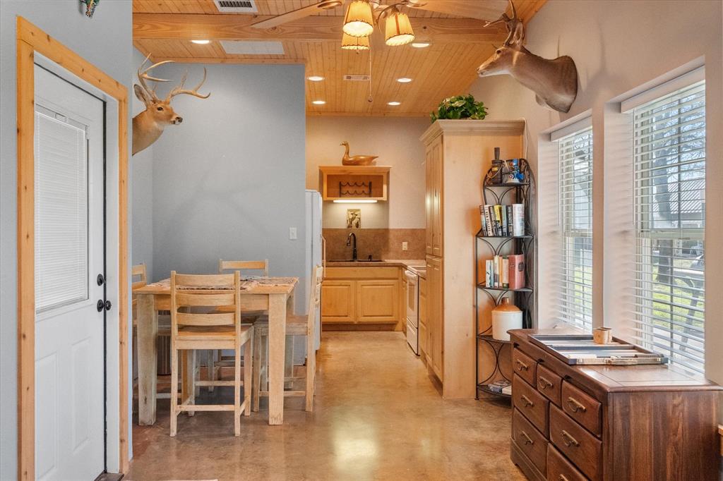 Abst 1091 TR 5A L N West - Residential