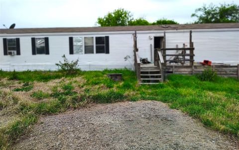 Photo of 1574 Highland Acres Drive, Kaufman, TX 75142 (MLS # 21224669)