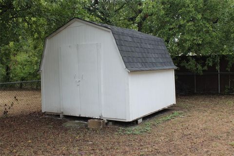 A home in White Settlement