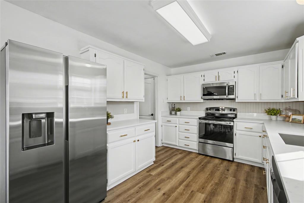 3502 Stanford Street