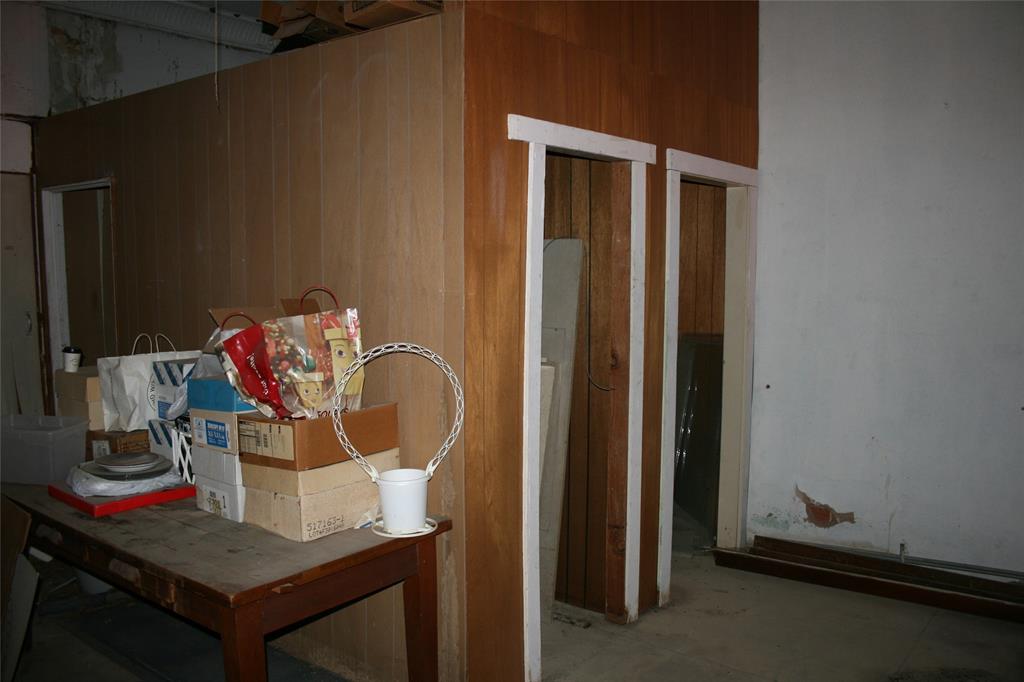 Lynch - Commercial Sale