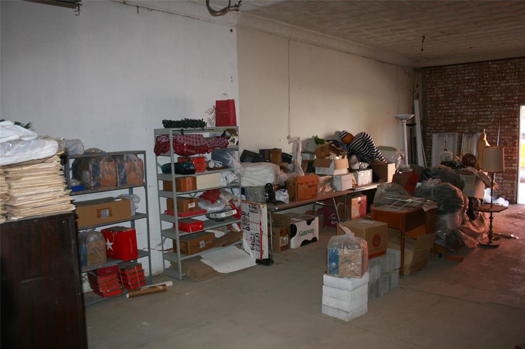 Lynch - Commercial Sale