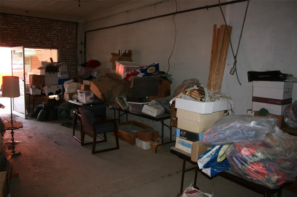 Lynch - Commercial Sale