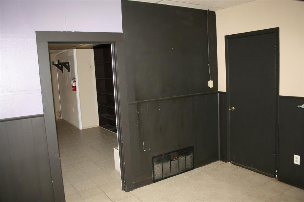 Lynch - Commercial Sale