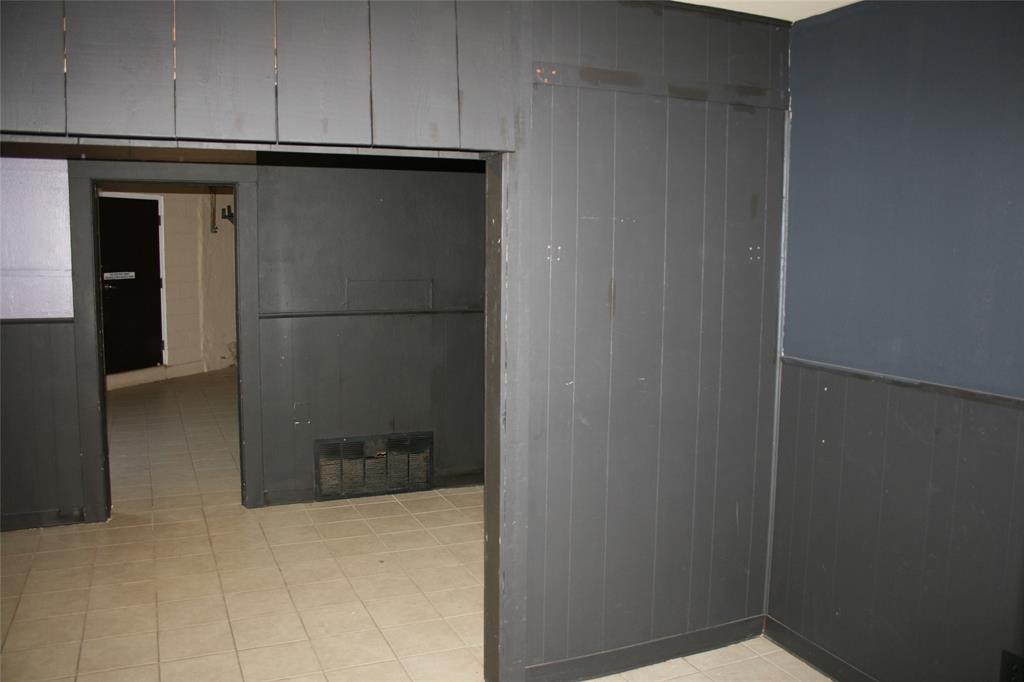 Lynch - Commercial Sale