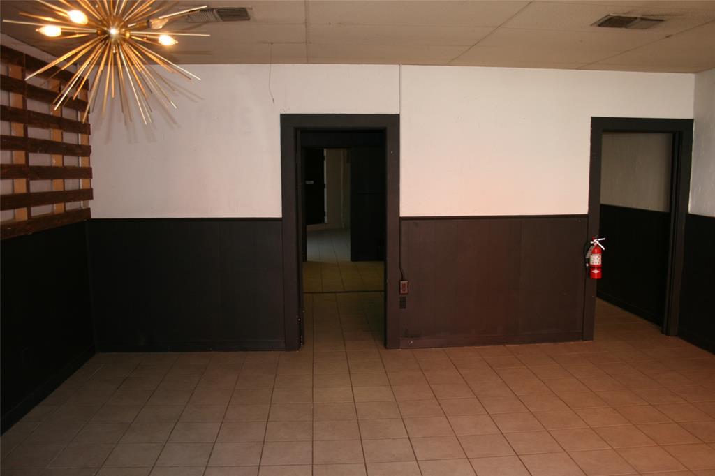 Lynch - Commercial Sale