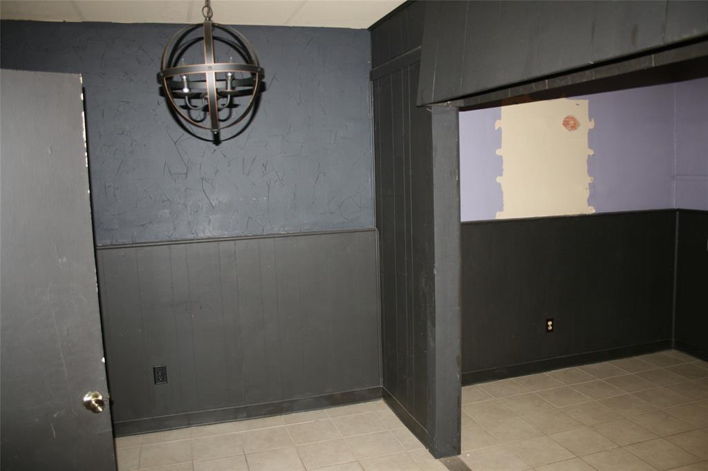 Lynch - Commercial Sale