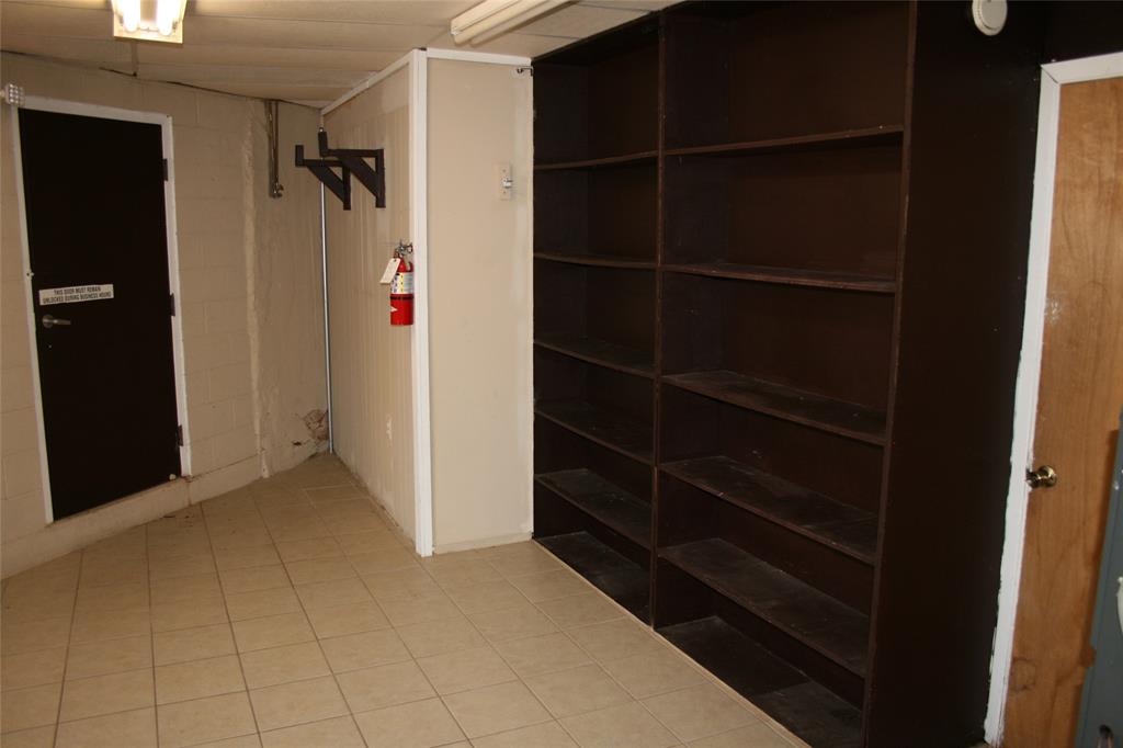 Lynch - Commercial Sale