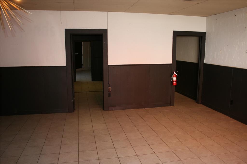 Lynch - Commercial Sale