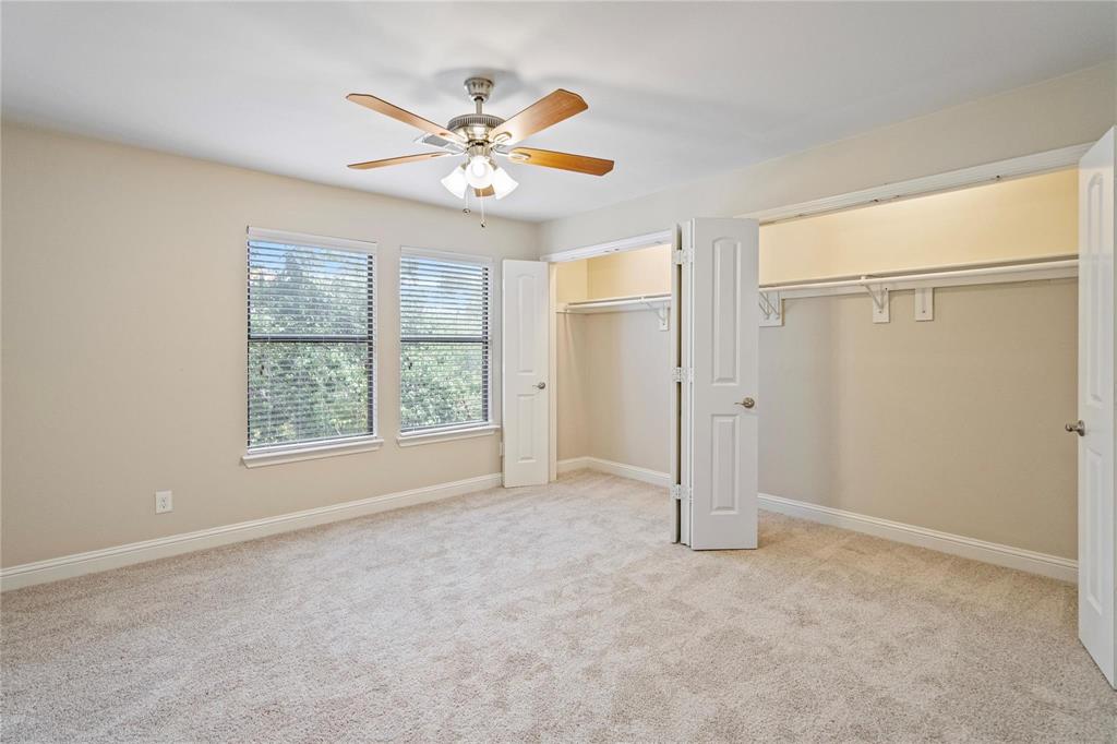 Oaks On Montfort Condos - Residential