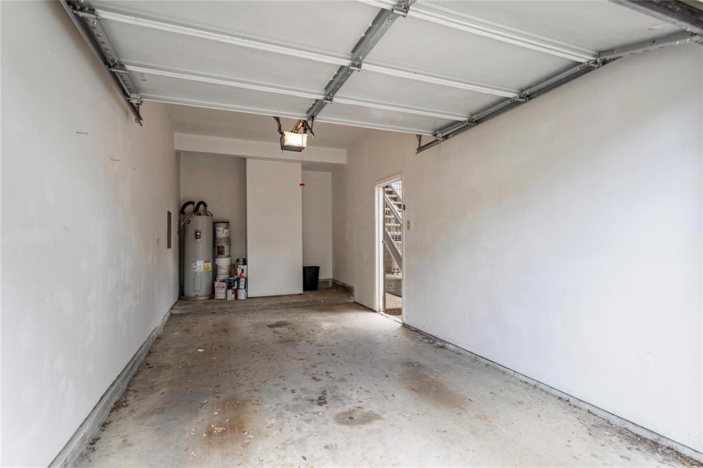 Oaks On Montfort Condos - Residential