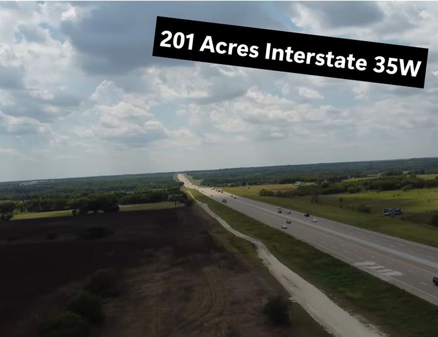 DRONE VIDEO AVAILABLE ON YOUTUBE at TXLANDDLR1776
Interstate 35E High Visibility and access from Crossmain Street on the North side. Fast growing area of Ellis County. These properties are getting more and more rare. Approx 50 miles to Dallas and 63 miles to Ft Worth.