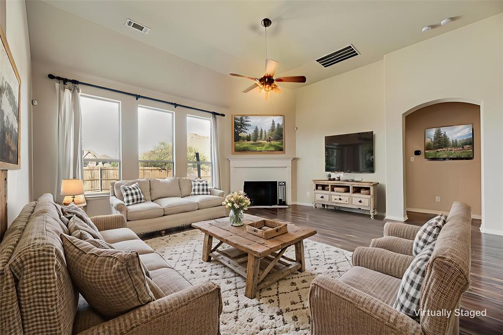 1010 Newington Circle