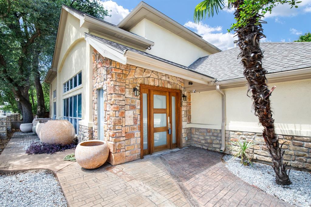 3103 Hedgerow Drive