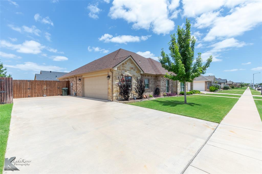 534 Mossy Oak Drive