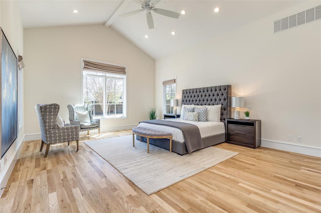 Royal Crest - Residential