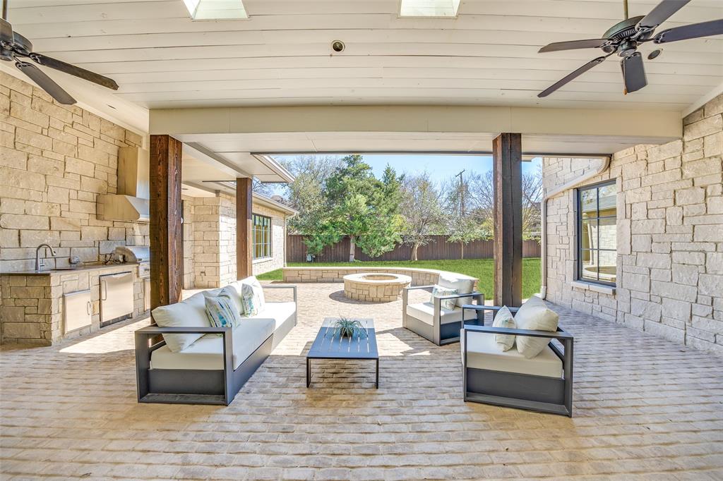 Royal Crest - Residential