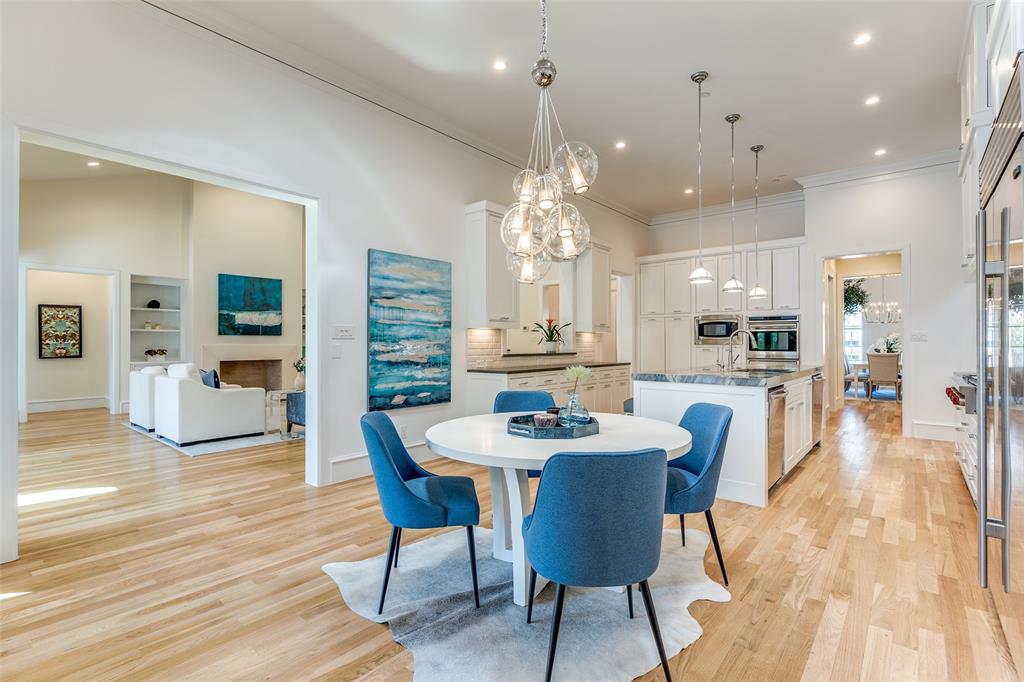 Royal Crest - Residential