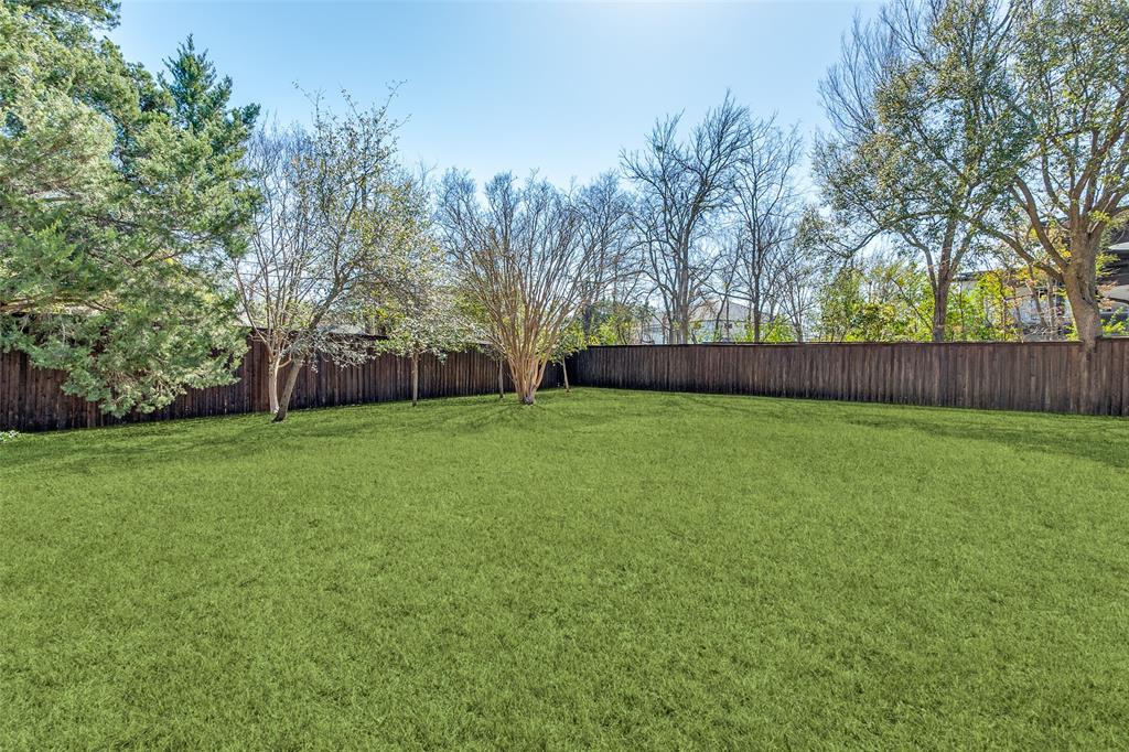 Royal Crest - Residential