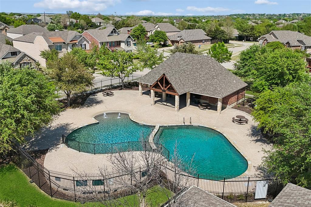 The Cascades At The Legends Ph - Residential