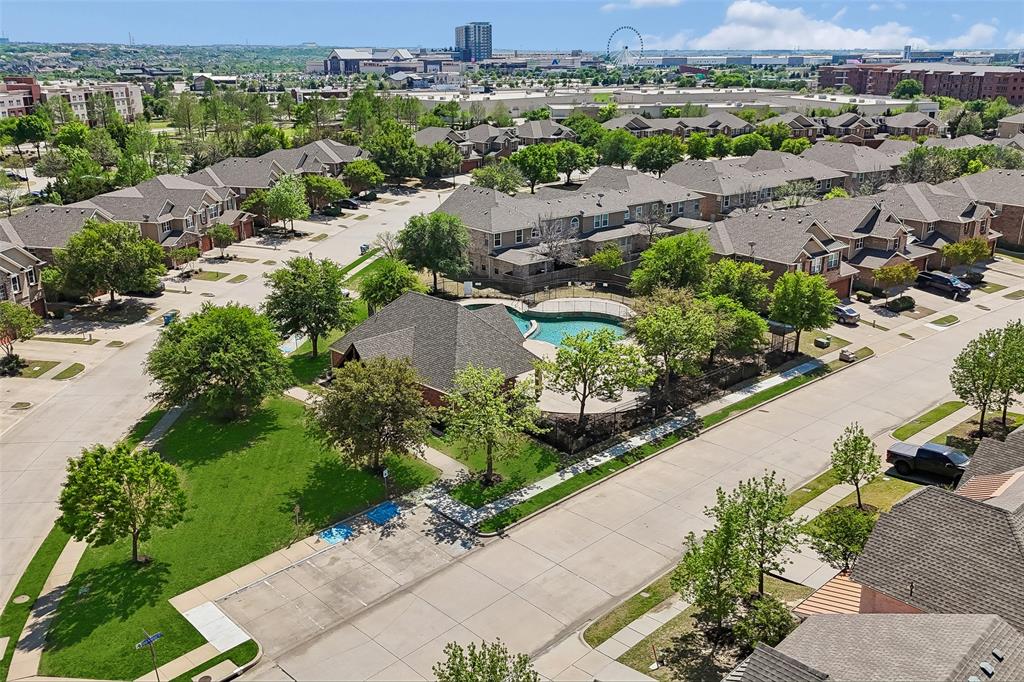 The Cascades At The Legends Ph - Residential