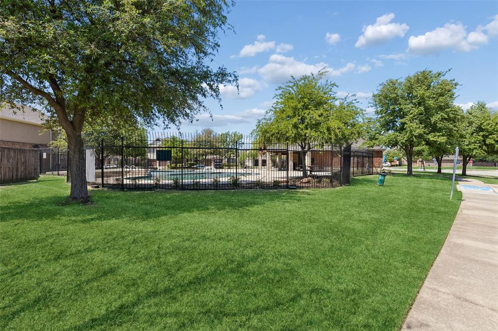 The Cascades At The Legends Ph - Residential