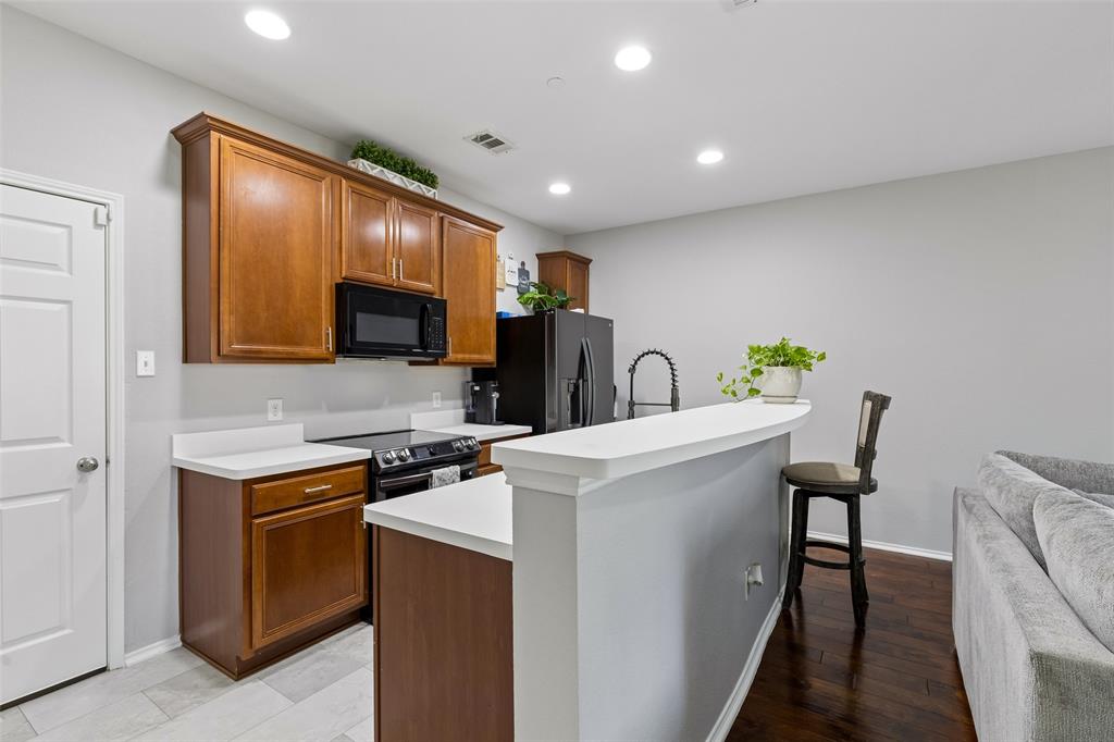 The Cascades At The Legends Ph - Residential