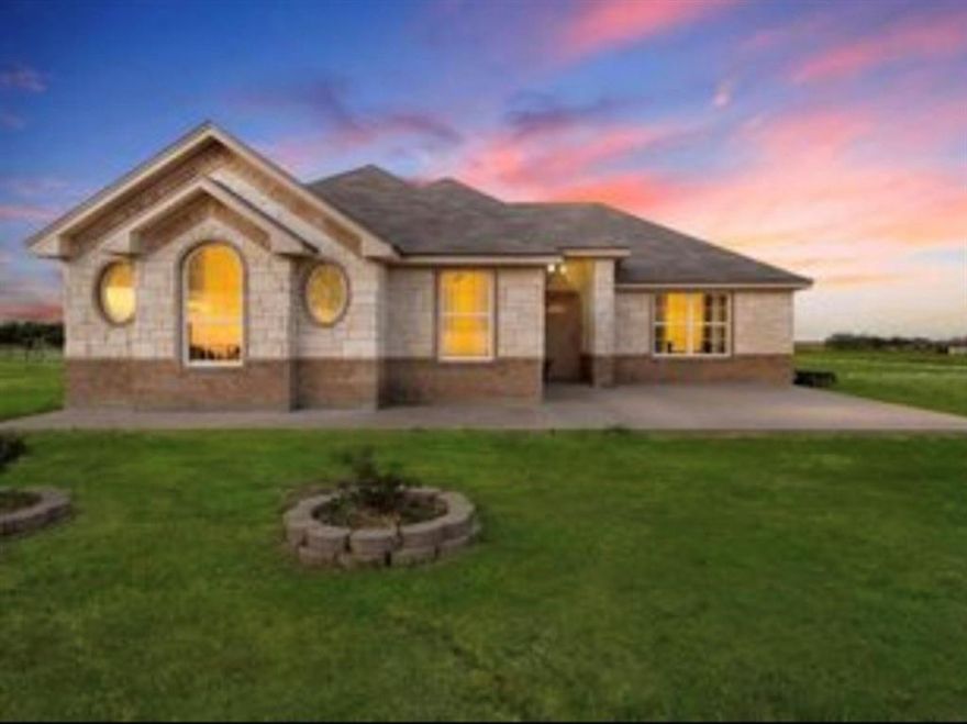 This exceptional five-bedroom, three-bathroom home offers the perfect blend of comfort and functionality for those seeking a country lifestyle with modern conveniences. The spacious layout provides ample room for families to spread out and make lasting memories. Additional 1b 1b home sits on this property ready to accommodate relatives or mother-n-law.  

The crown jewel of this property is the impressive 60×40 metal building with 20x40 section insulated and air conditioned, making it suitable for year-round use regardless of Texas weather. This dream space is great for hobbyists, craftsmen, or anyone needing serious storage and workspace. This isn't your typical garage – it's a fully equipped facility ready to handle whatever projects life throws your way.

Step outside to discover beautifully designed outdoor spaces that invite relaxation and entertainment. The property showcases quality construction throughout, evident in every detail from the solid framework to the thoughtful finishing touches. You'll appreciate the attention to craftsmanship that went into creating this lasting home.

Agricultural enthusiasts will love the sheep shed along with the fenced and cross-fenced areas, perfect for livestock or other farming ventures. 

The location offers the best of both worlds – peaceful country living while remaining conveniently close to recreational opportunities. Lake Waco provides excellent fishing, boating, and water sports just minutes away. Nearby Speegleville Park offers camping and outdoor adventures for the whole family.

This property combines practical features with recreational possibilities, making it ideal for families who value space, quality, and the freedom that comes with country living. The thoughtful layout and superior construction ensure this home will serve your family well for years to come.