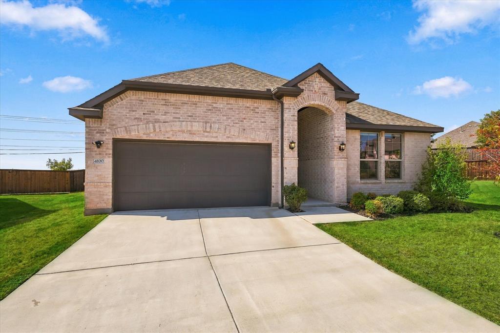 4100 Mistflower Way
