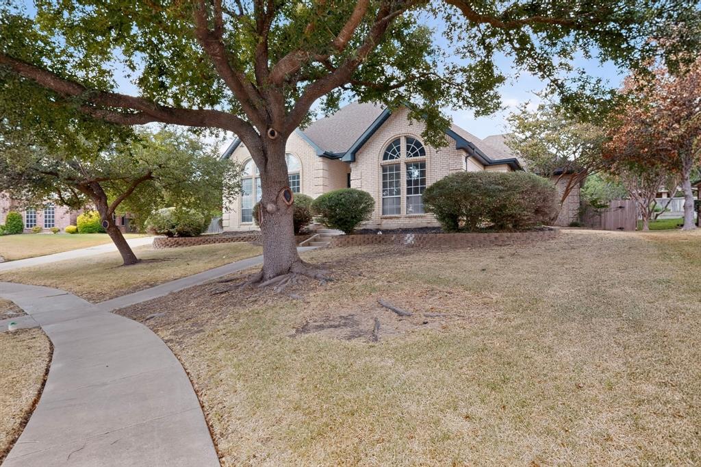 2002 Clearview Drive