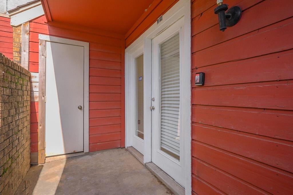 Richland Trace Condos - Residential