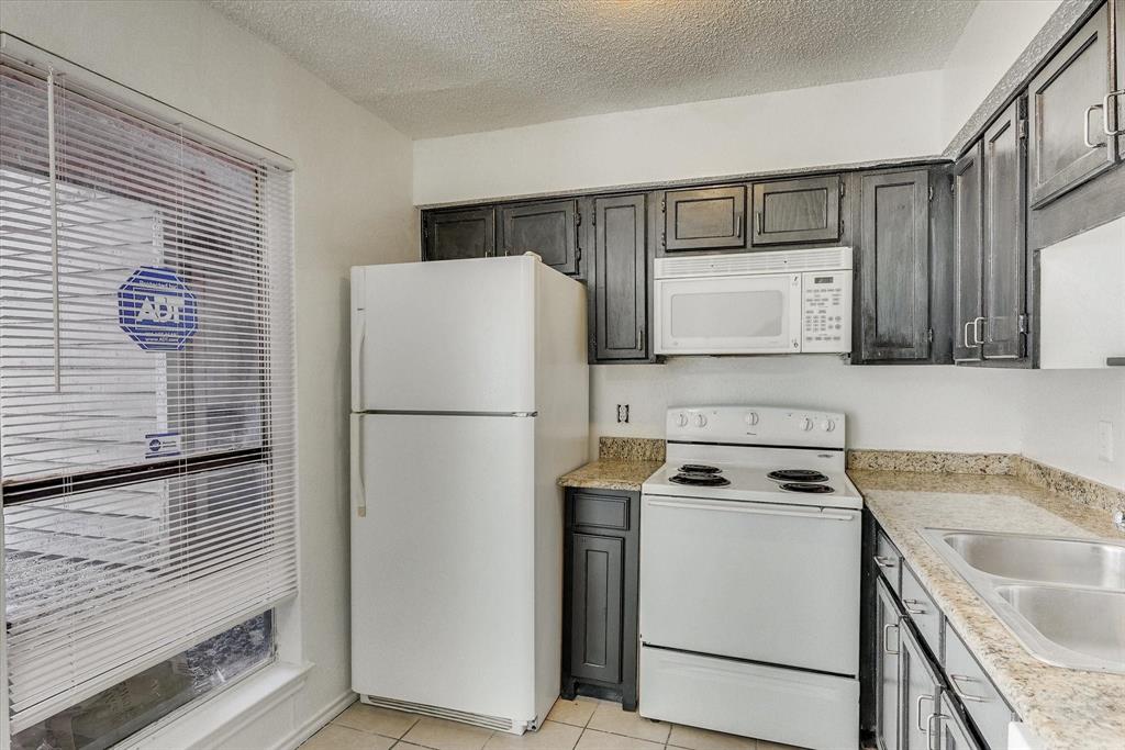 Richland Trace Condos - Residential