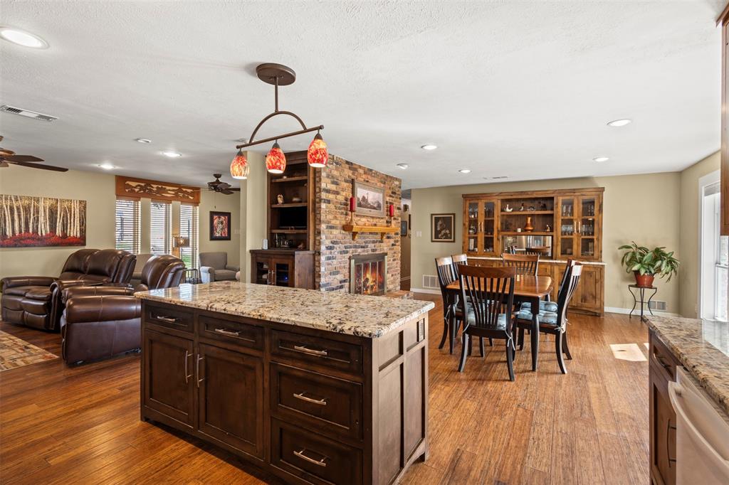 STEPHEN B MCCOMMAS ABST 888 P 411 TR 35 ACS 5.9635 - Residential