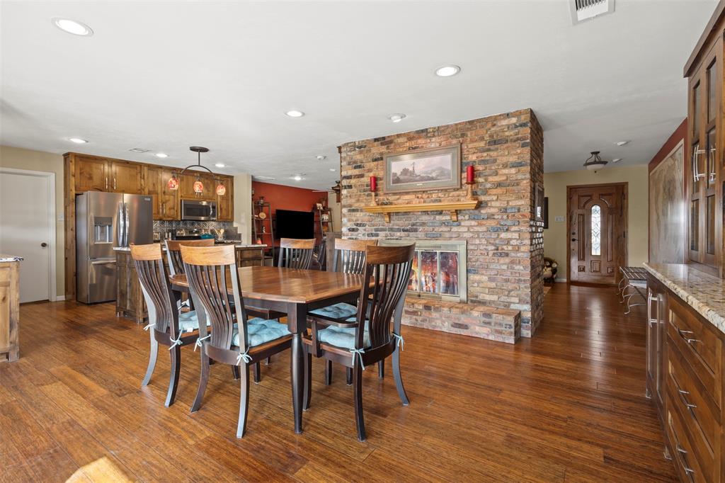 STEPHEN B MCCOMMAS ABST 888 P 411 TR 35 ACS 5.9635 - Residential