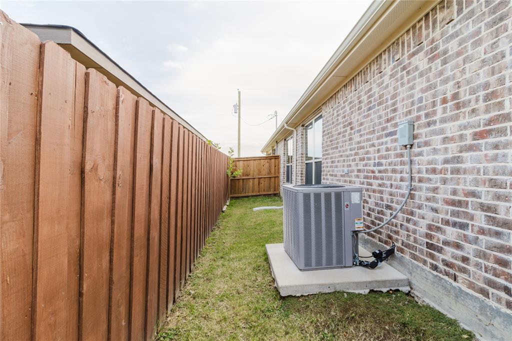 Fairview Ennis-Rev - Residential