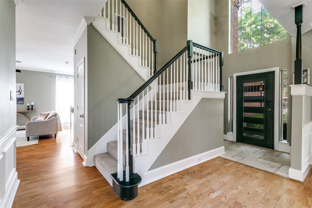 2718 Hidden Lake Drive