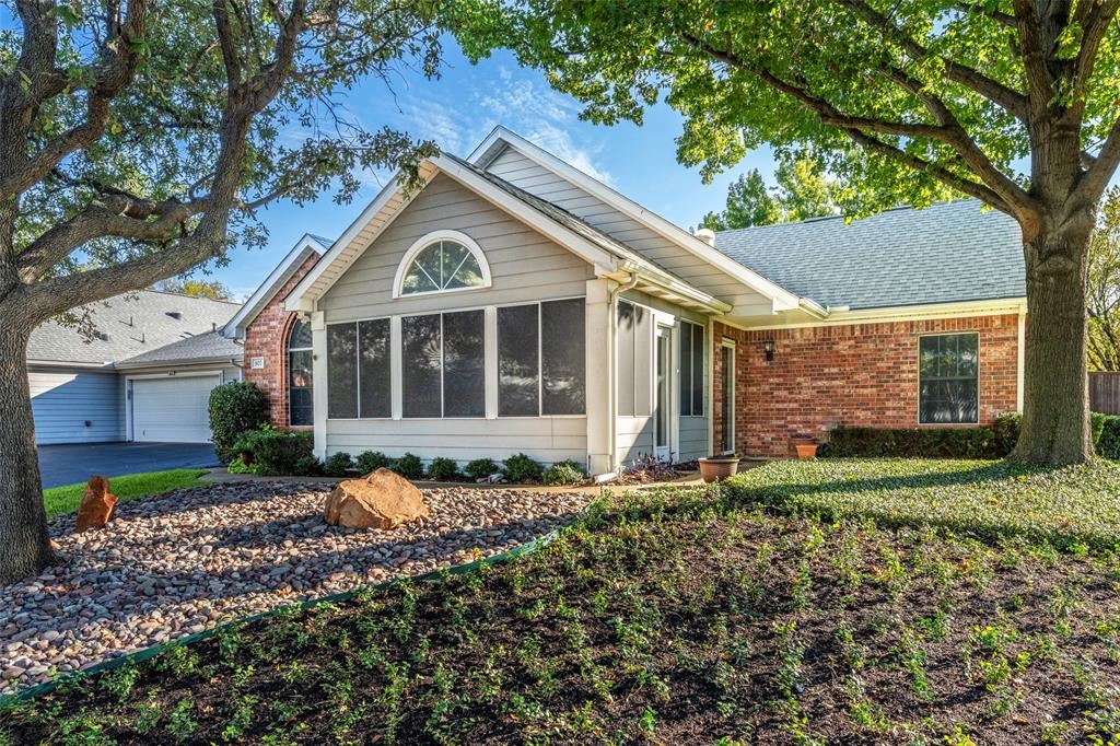 807 Cara Lane