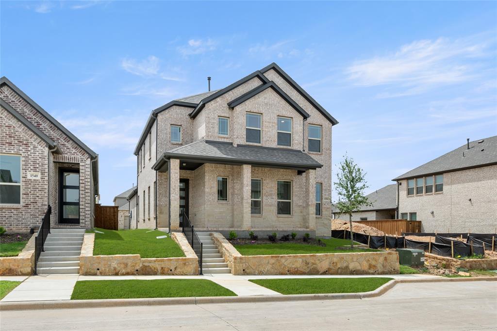 1536 Euclid Alley