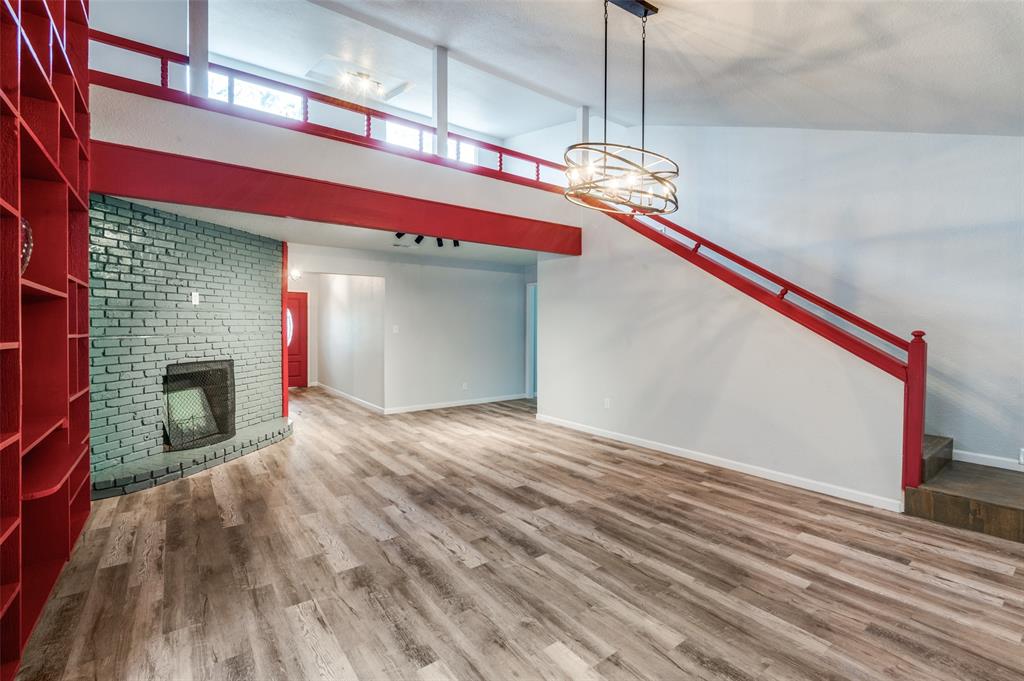 1425 Ridgeview Drive